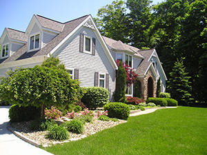 Landscapers and Lawncare Services in Maryland Heights, MO